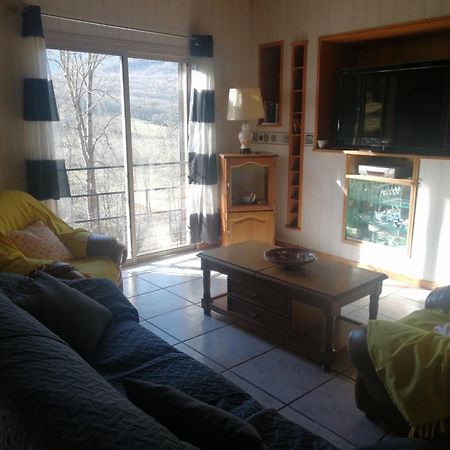 Location De Vacances A Neylis Avec Vue Sur Les Forets Et Les Champs Carla-de-Roquefort Luaran gambar