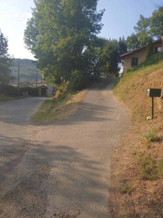 Location De Vacances A Neylis Avec Vue Sur Les Forets Et Les Champs Carla-de-Roquefort Luaran gambar