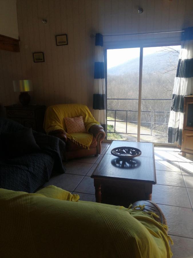 Location De Vacances A Neylis Avec Vue Sur Les Forets Et Les Champs Carla-de-Roquefort Luaran gambar